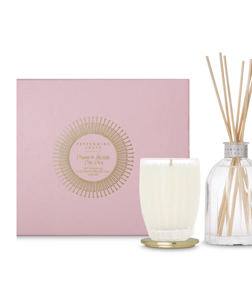 Peppermint Grove Passion Berry Pavlova Candle & Diffuser Gift Set
