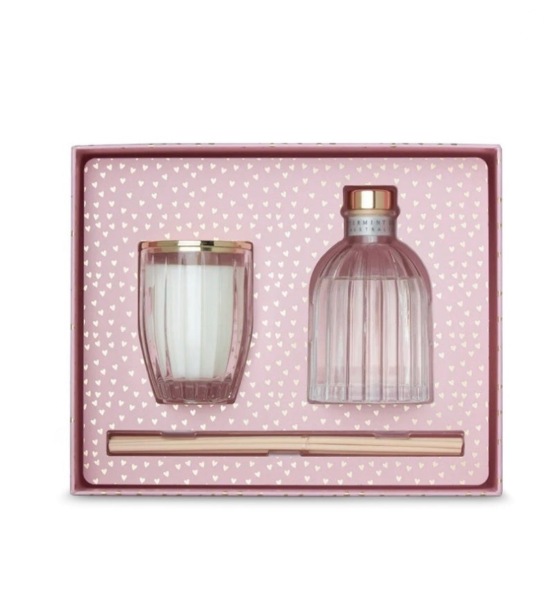 Peppermint Grove Passion Berry Pavlova Candle & Diffuser Gift Set